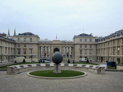 Paris : Palais Bourbon-Htel de Lassay et Dner Lyrique au Bel Canto