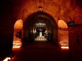 2025-11-13 - Reims : Biscuiterie Fossier, Caves Mumm, Basilique St Remy